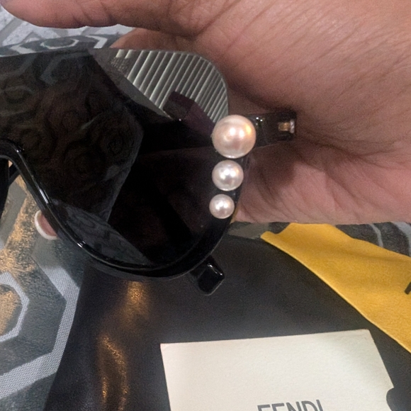 FENDI 0296S 807 BLACK -PEARL SUNGLASSES - Picture 5 of 6
